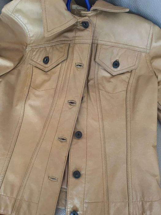 Geaca   de  piele  purtata maxim 3 ori , editie limitata !!