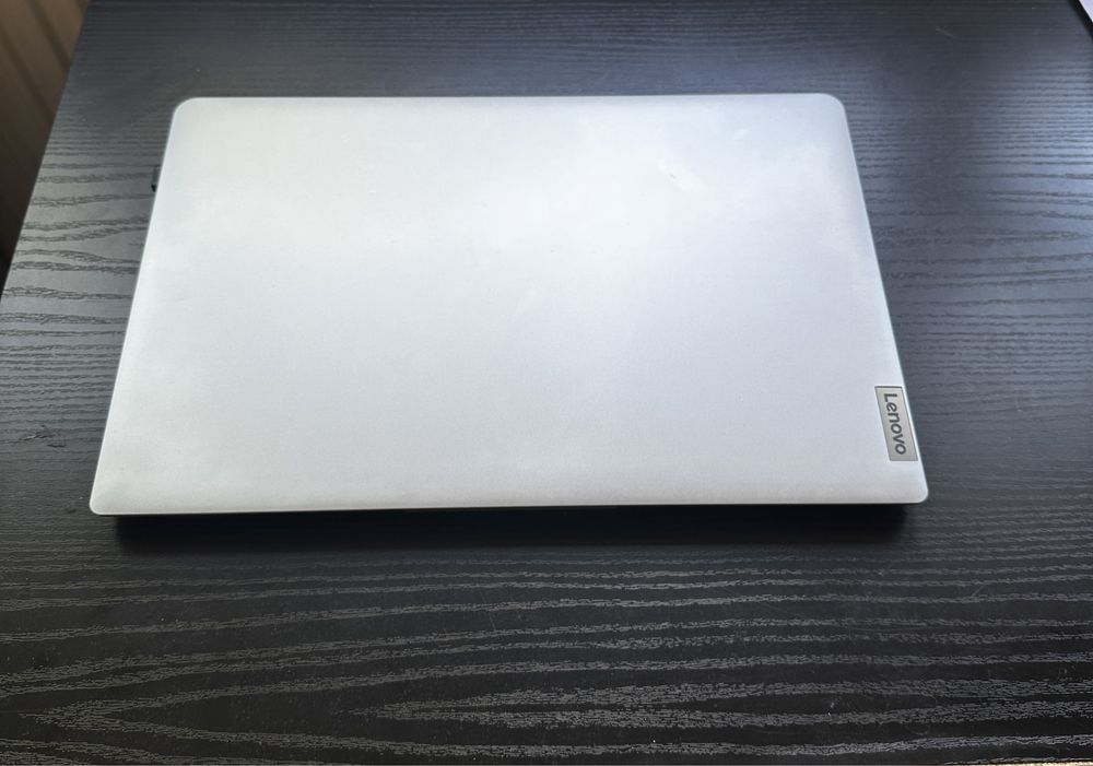 Vand laptop Lenovo IdeaPad 1