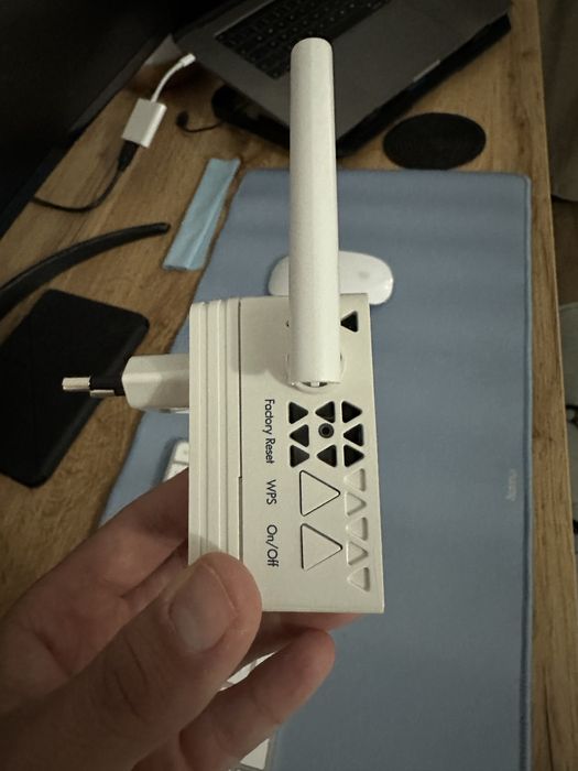 Repetitor WiFi / Range Extender NetGear EX3700, AC 750, 802.11 n/ac