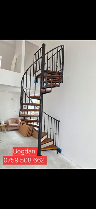 vând scară spiralata sau pe vang  interior  exterior din fier cu lemn
