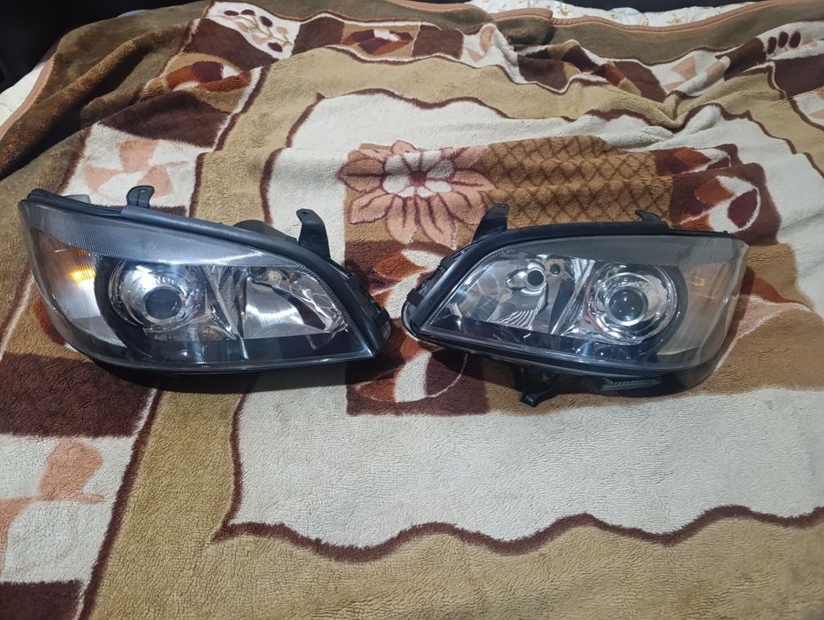 Фары на опель Зафира рестайлинг