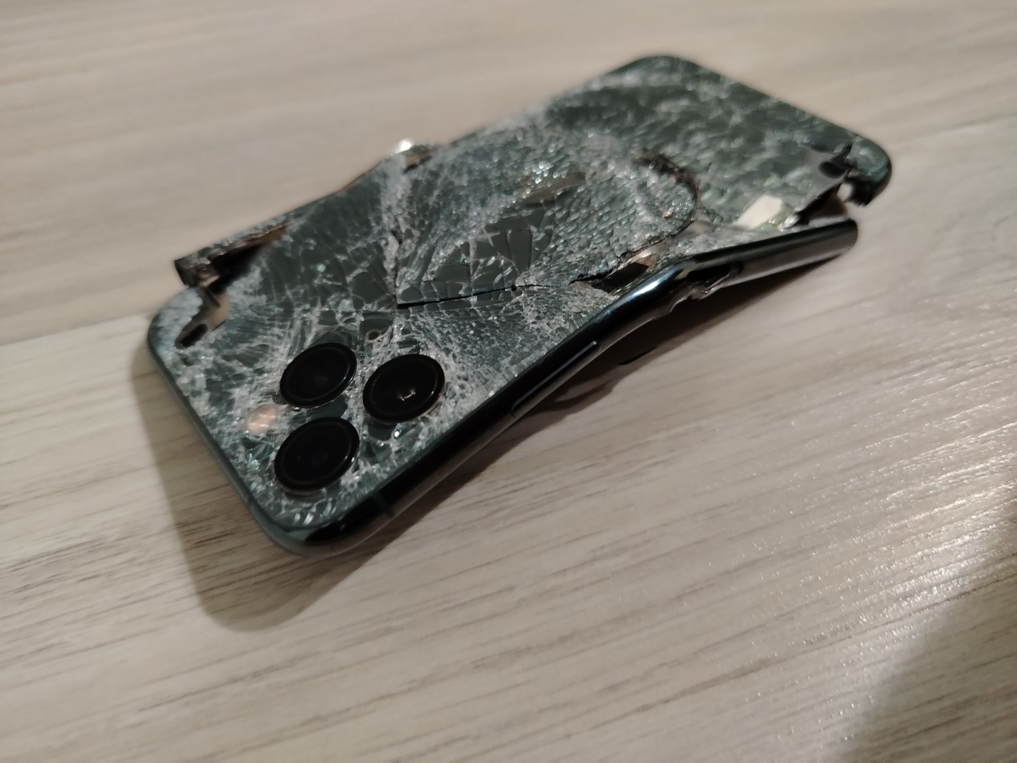 IPhone 11 pro запчастга