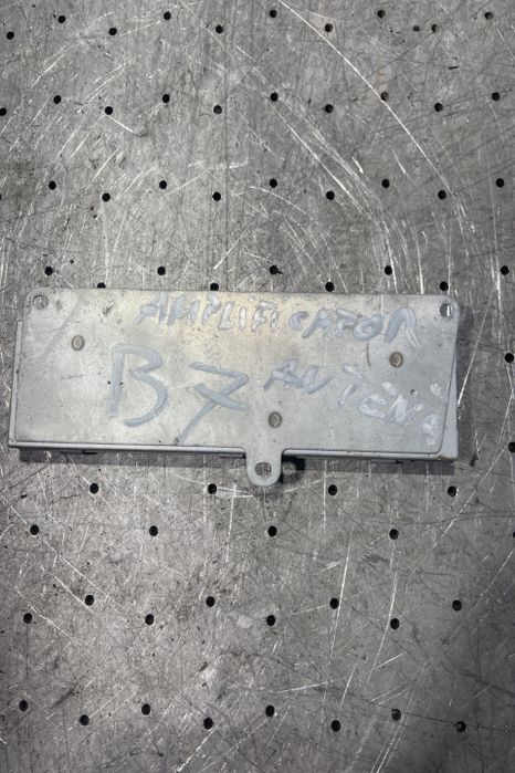 Amplificator antena radio 8E9 035 225 P Audi A4 B7