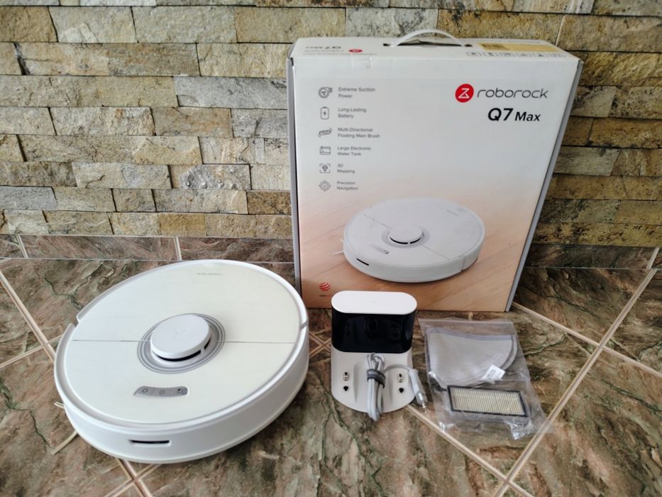 Roborock q7 max перфектно визуално и техническо състояние.