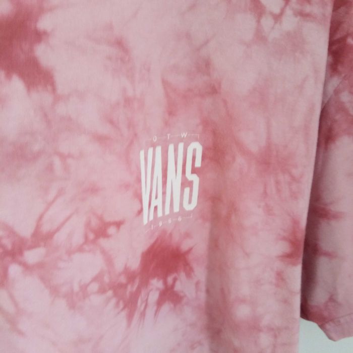 Нова Тениска Vans Large