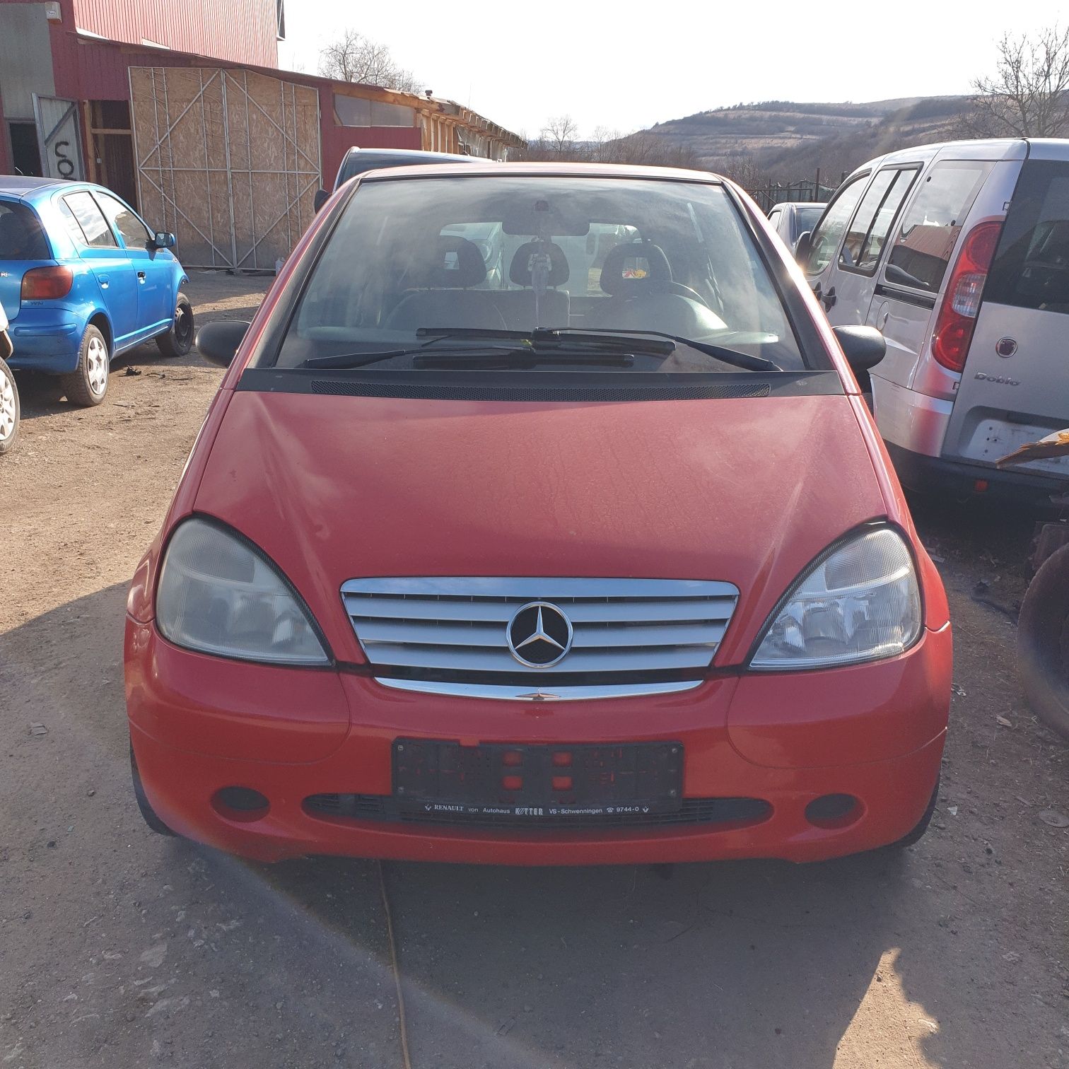 Dezmembrez Mercedes A140 Benzină