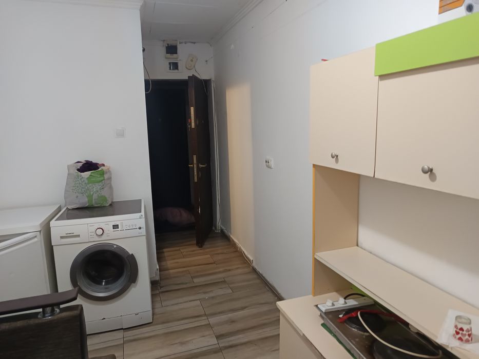 Vand garsoniera str hunedoarei