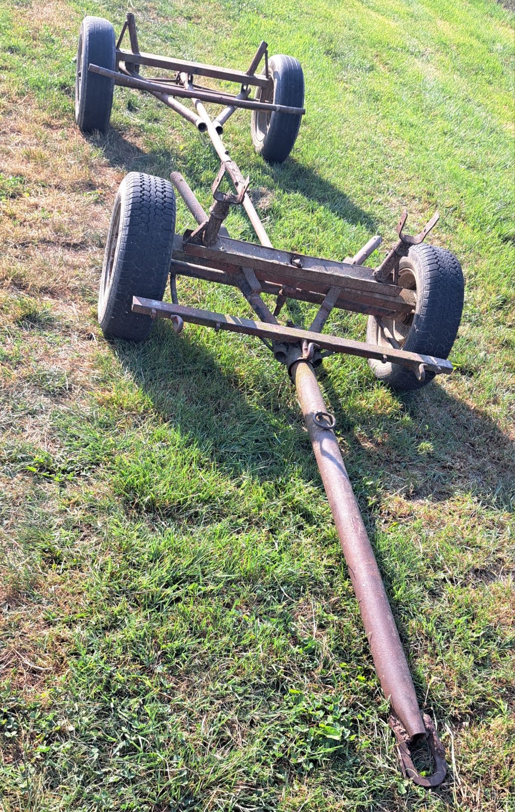 Vand căruță dupa tractor si cai