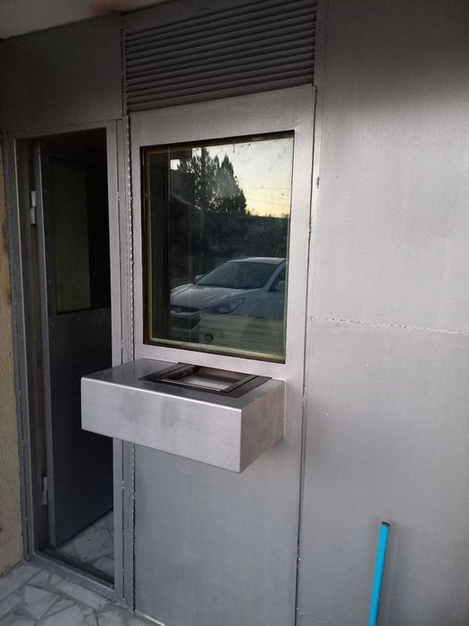 Inchiriez spatiu pentru casa de amanet si schimb valutar