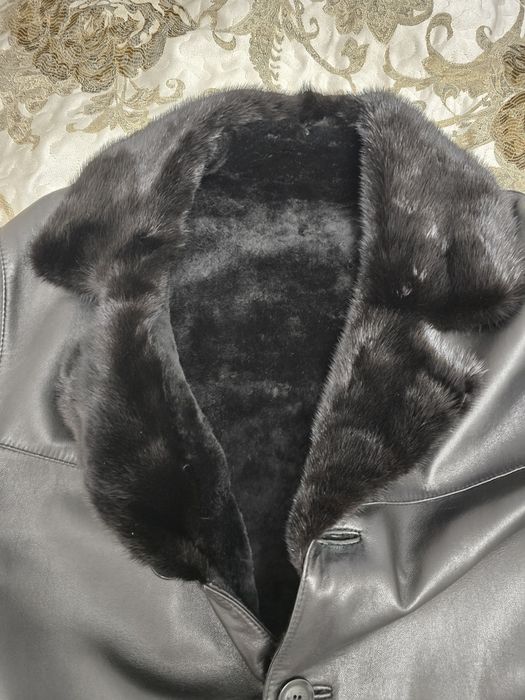Продам зимнюю кожаную куртку