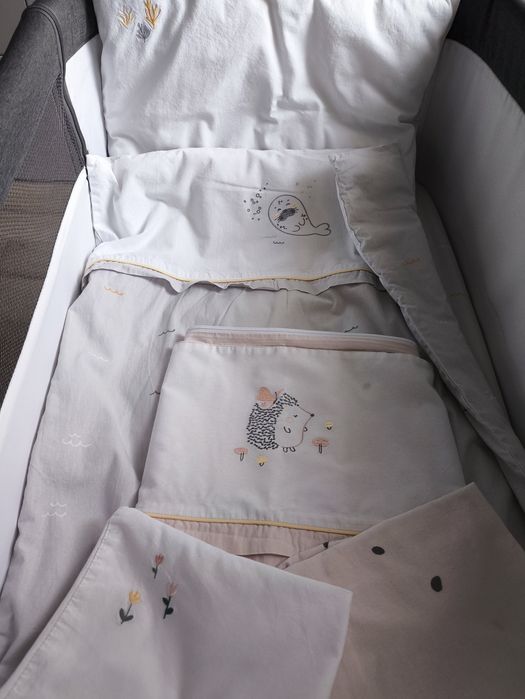 Kikkaboo Мини кошара Amaris Dark Grey с матрак и два броя завивки