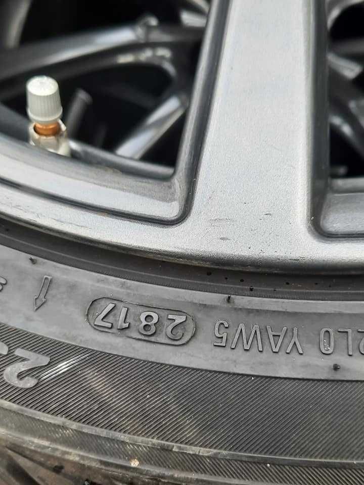 2 Броя 235/40/19 Kumho 8,5mm