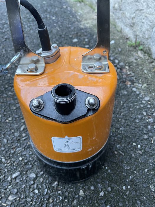 Pompa Submersibila Tsurumi Pump.