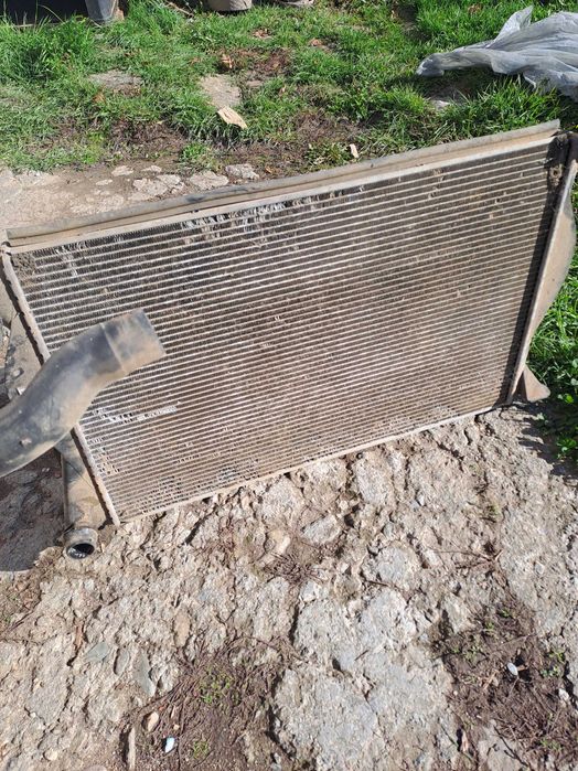 Воден радиатор Audi a6 c6