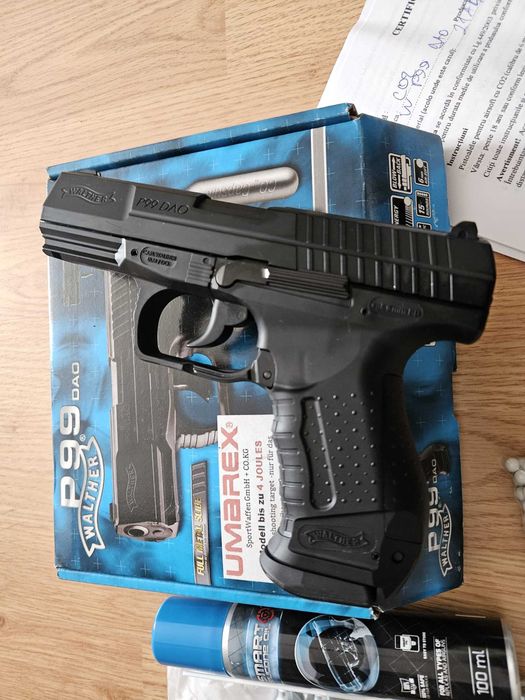 Pistol airsoft WALTHER P99