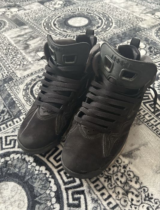 Jordan 6 putin purtati