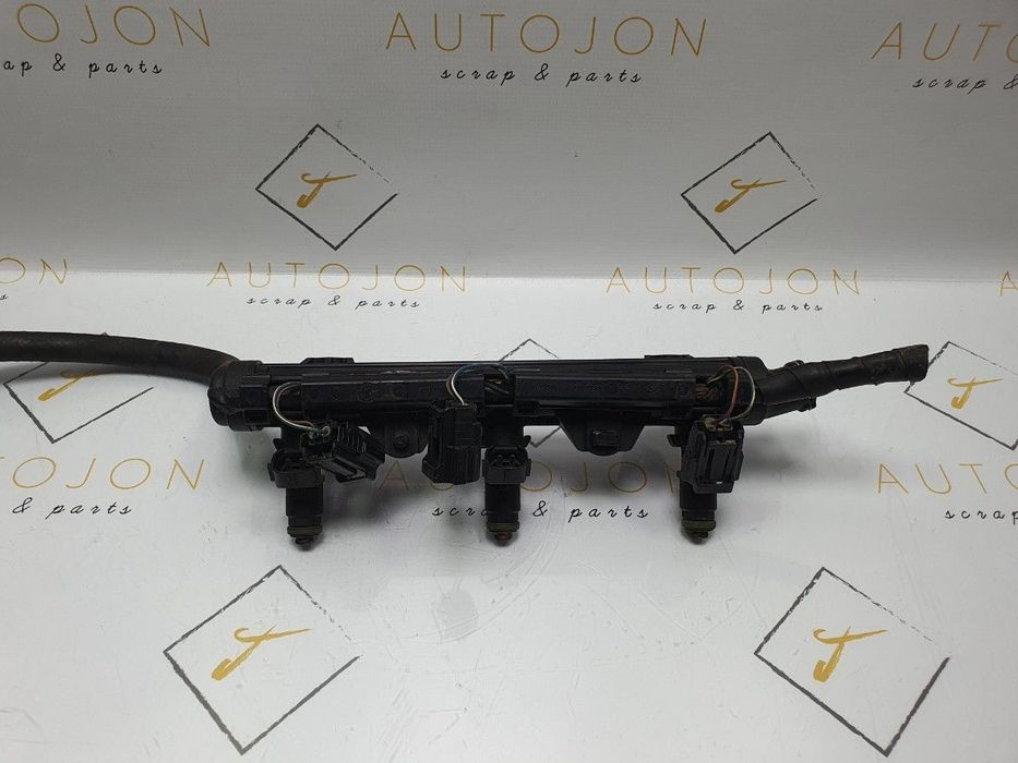 Rampa cu injectoare SKODA FABIA Combi (6Y5) [ 2000 - 2007 ] OEM 03E906031A 03E133320A