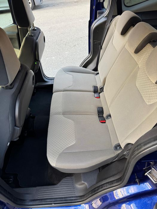 Ford Tourneo Courier Titanium