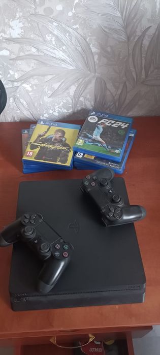 Play Station 4 Slim 500GB