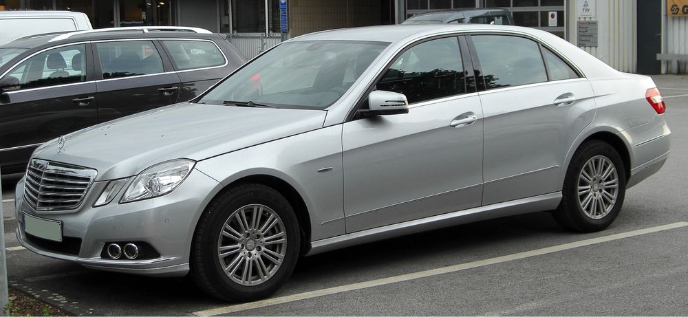 Dezmembrez Mercedes W212 2010