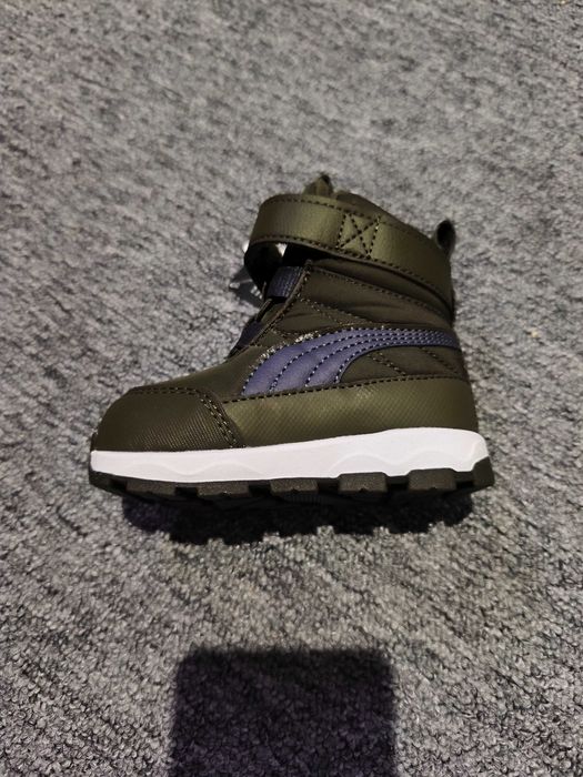 ghetuțe puma numărul 19