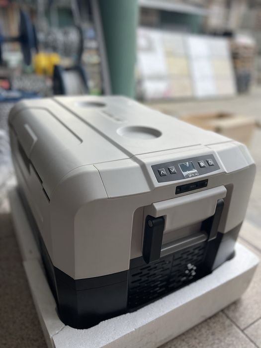 Frigider Auto Profesional 12/24/240v Compresor 35L Factura/Garantie