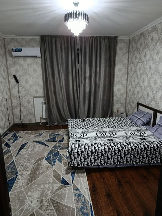 Продаю квартиру 8 худут Янги хает