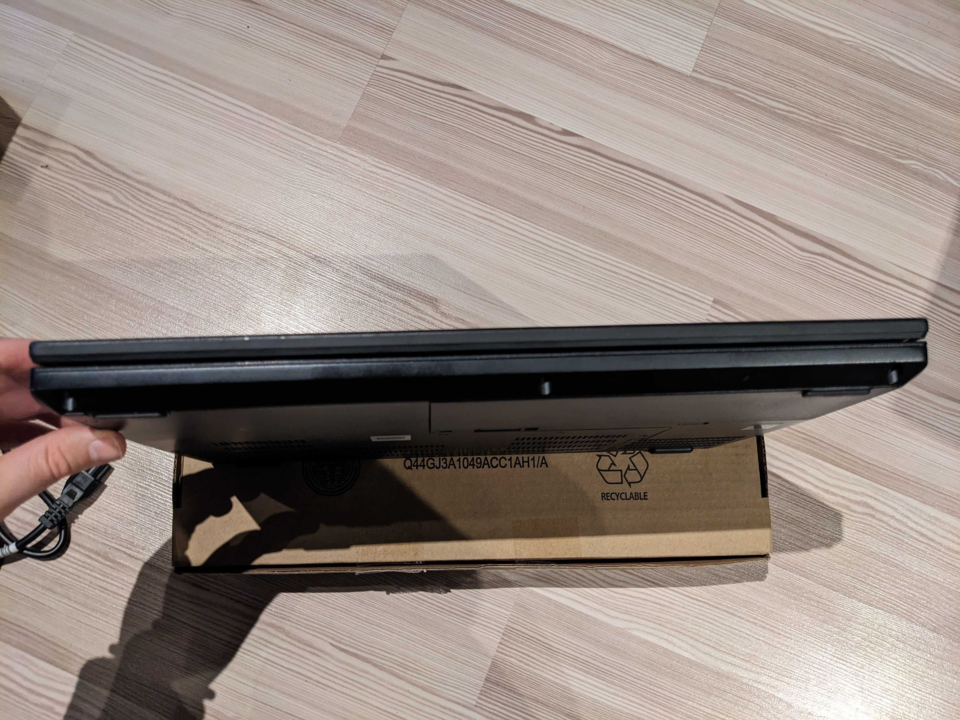 Лаптоп Lenovo Thinkpad P52/i7-8850H/4К touch IPS/Quadro P2000/32GB RAM