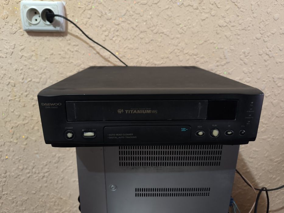 Видеомагнитофон Daewoo