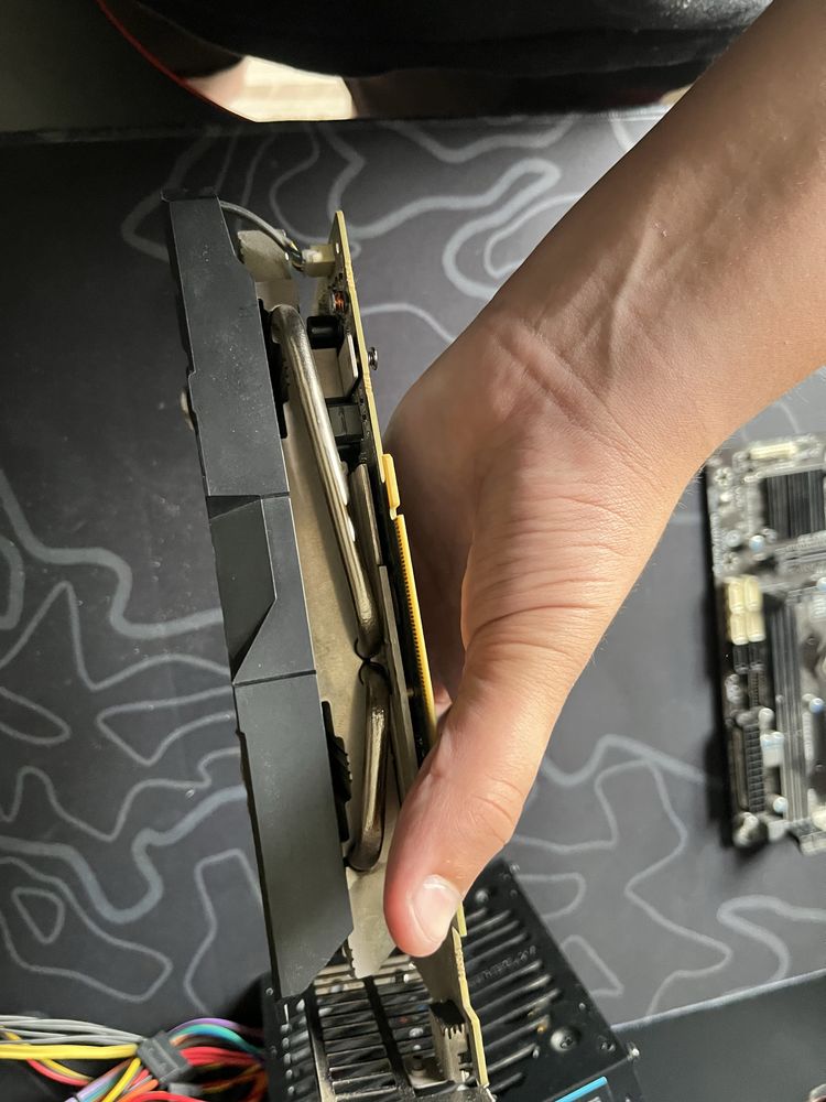 Rx 570 на 4 гб в отличном состоянии