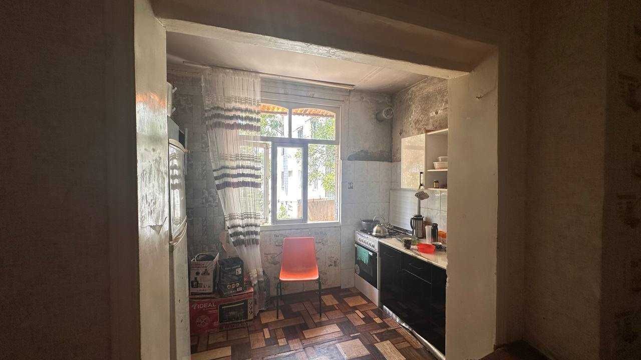 СРОЧНО !!! Продается квартира в Яшнабаде 2/3/5 ( 60 кв/м ) Тузел 3