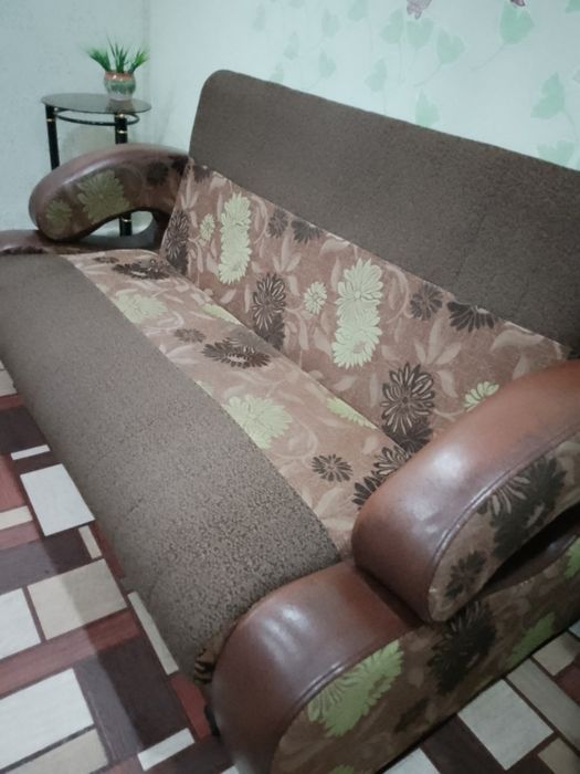 Диван раскладной.