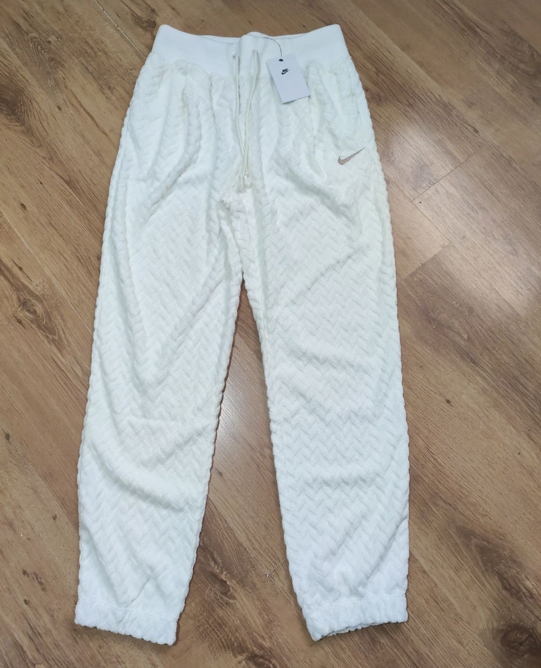 Pantaloni dama Nike mărimea M