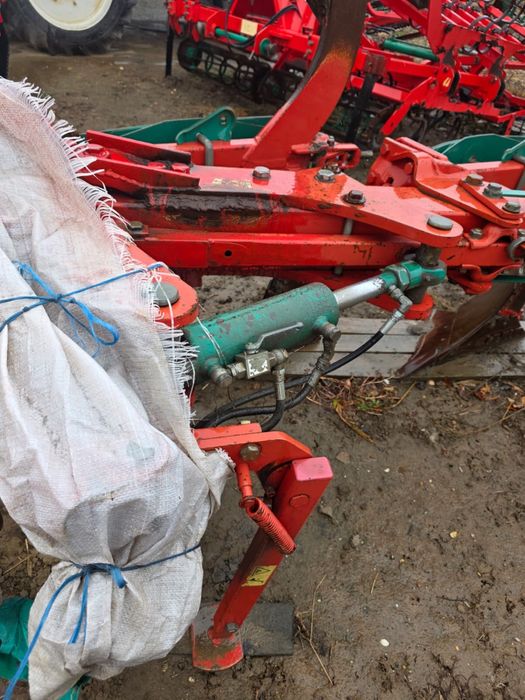 Plug kverneland 6 brazde