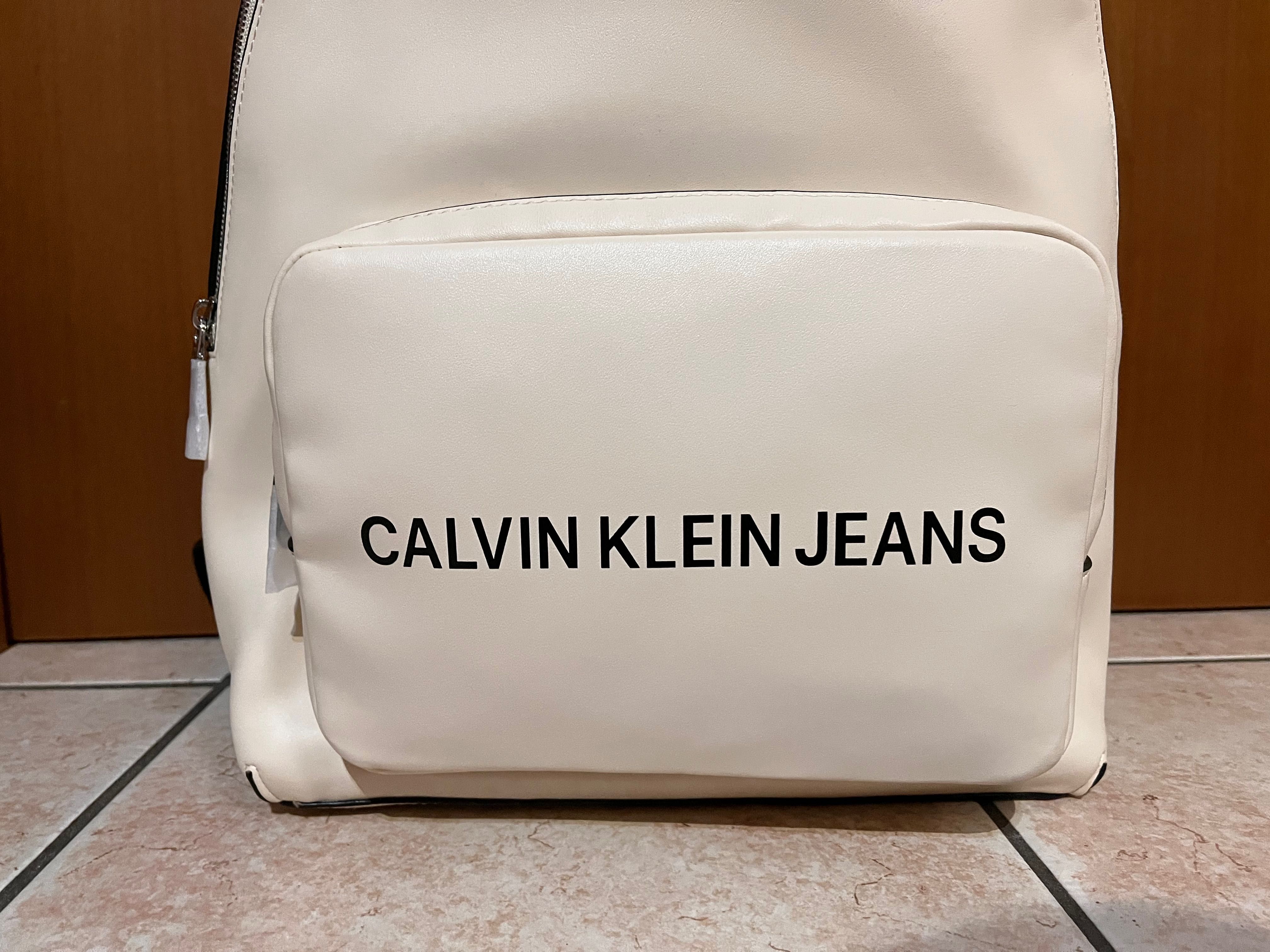 Calvin Klein дамска раница