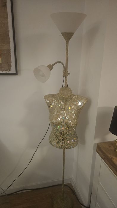 Lampadar manechin