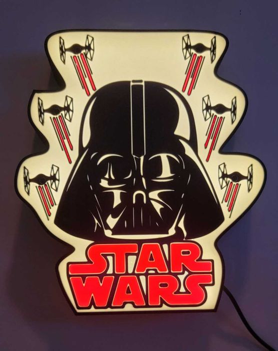 Lampă decorativă Star Wars – model Darth Vader, iluminare LED
