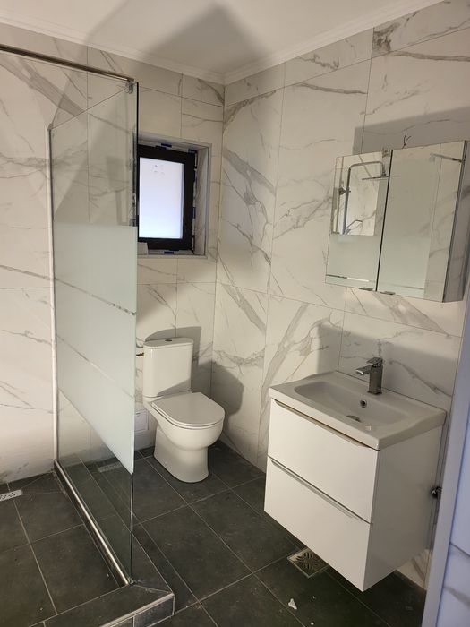 Persoana fizica execut lucrări de instalați sanitare centrale termice