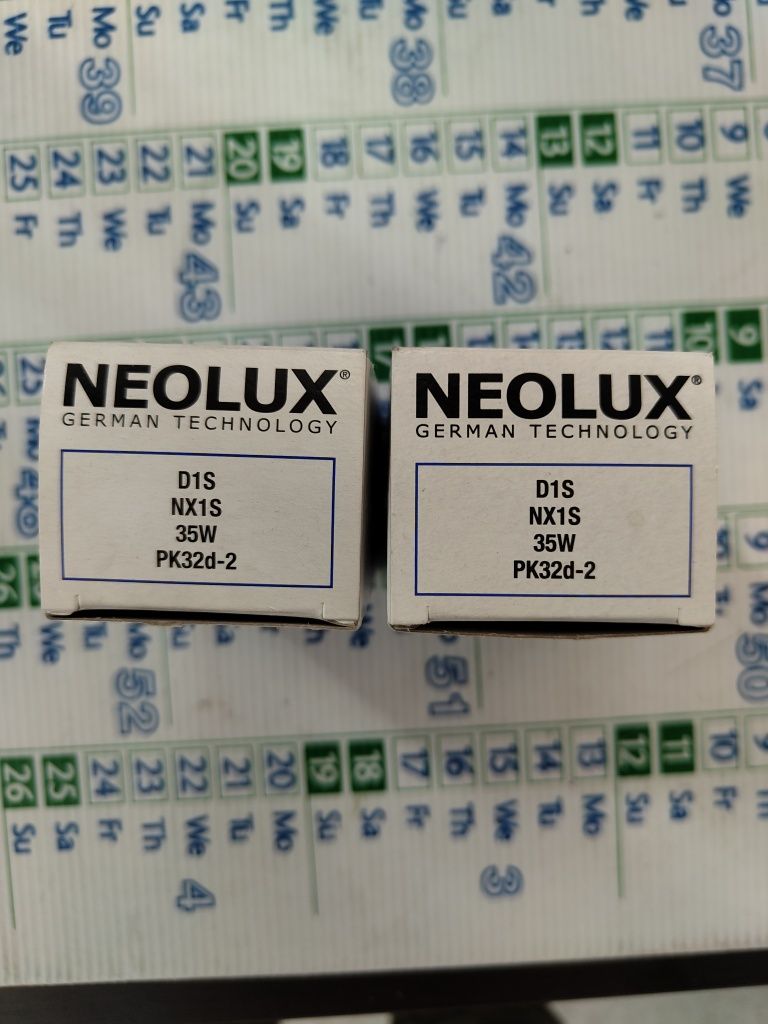 Крушки за ксенон D1S Neolux