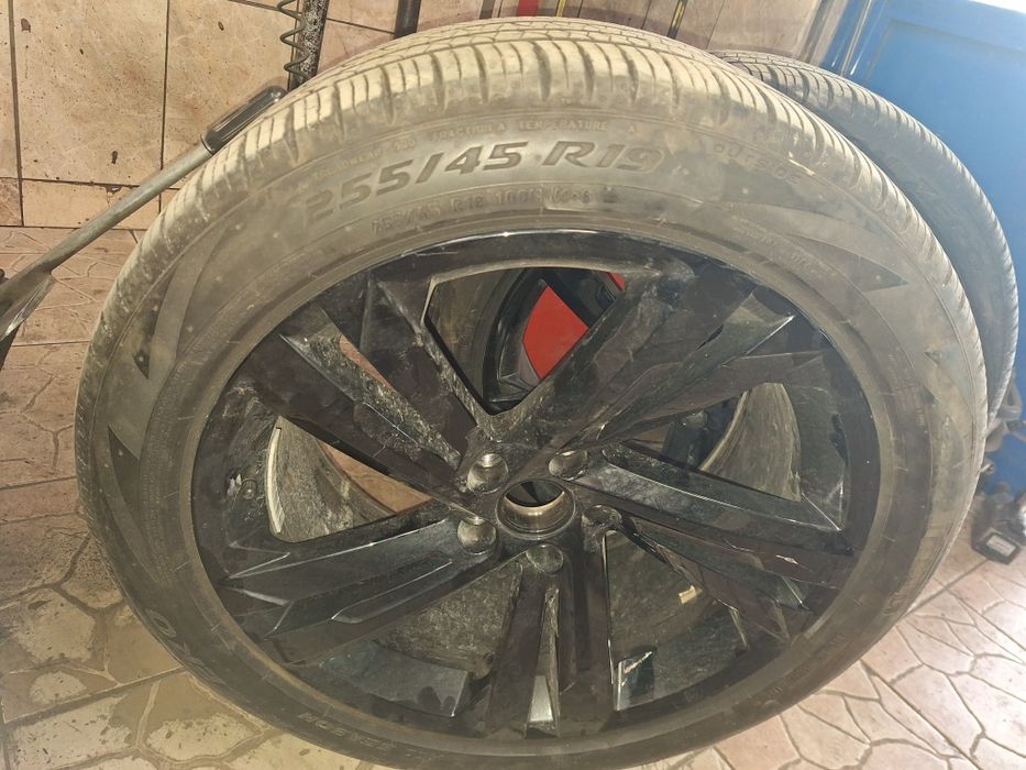 Гуми Pireli 255/45/19