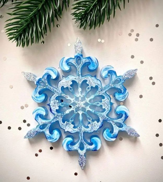 Новогодние игрушки