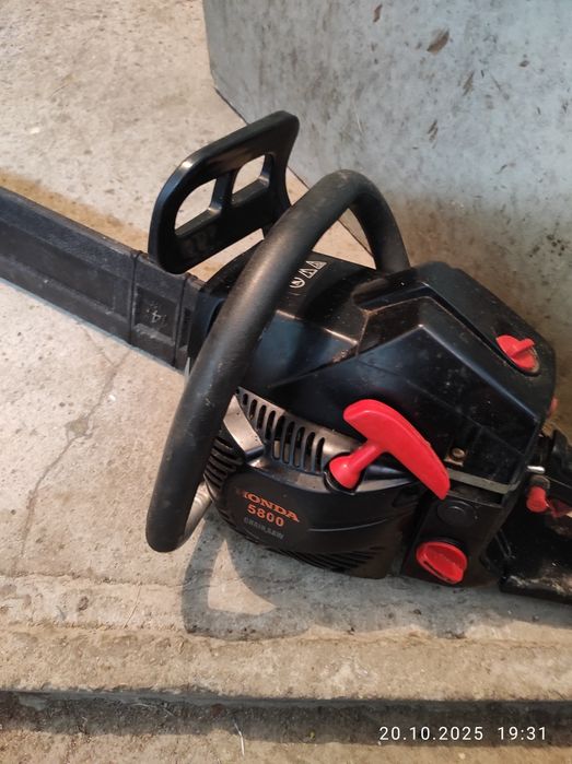 Бензинова резачка за дърва