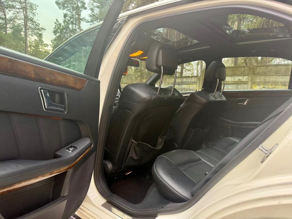 Mercedes E63 AMG facelift 600cp extra full