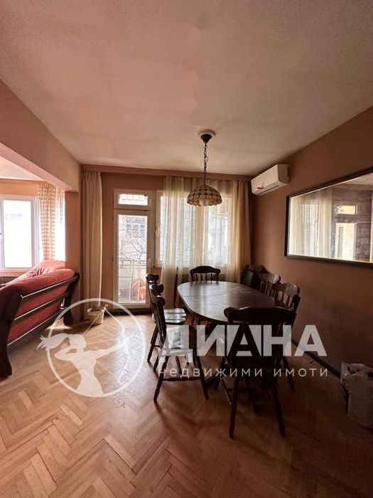 Продава се Четиристаен апартамент в Пловдив, Център - 140 кв.м за 1750 €/кв.м - Снимка #5