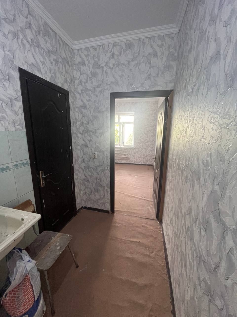 Продается 1на ком кв Спутник 4