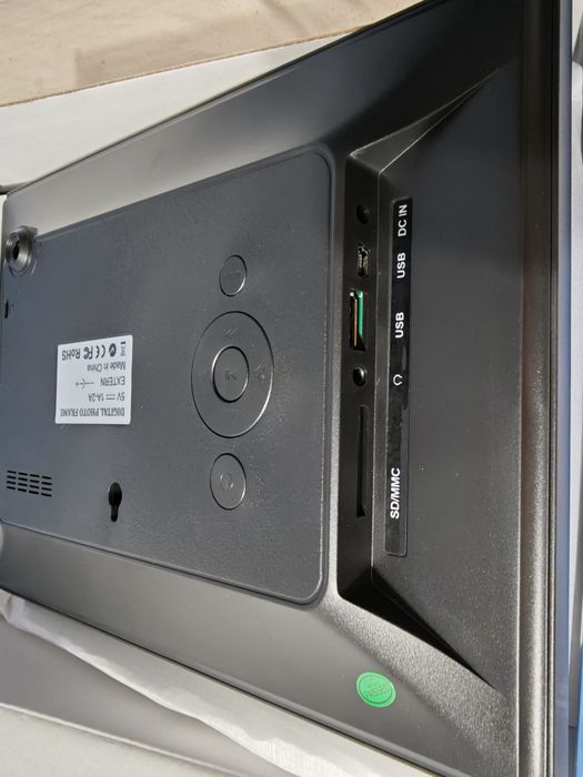 дигитална фоторамка 10 инча