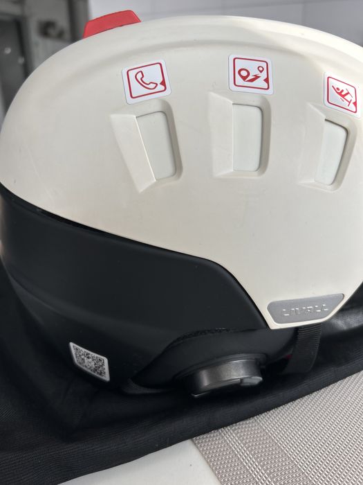 Casca inteligentă de schi și snowboard Livall RS1