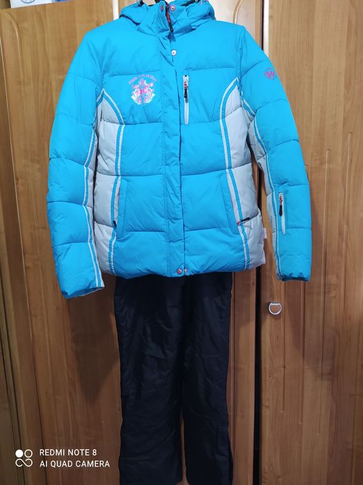 Продам горнолыжный костюм, 48 размер.
