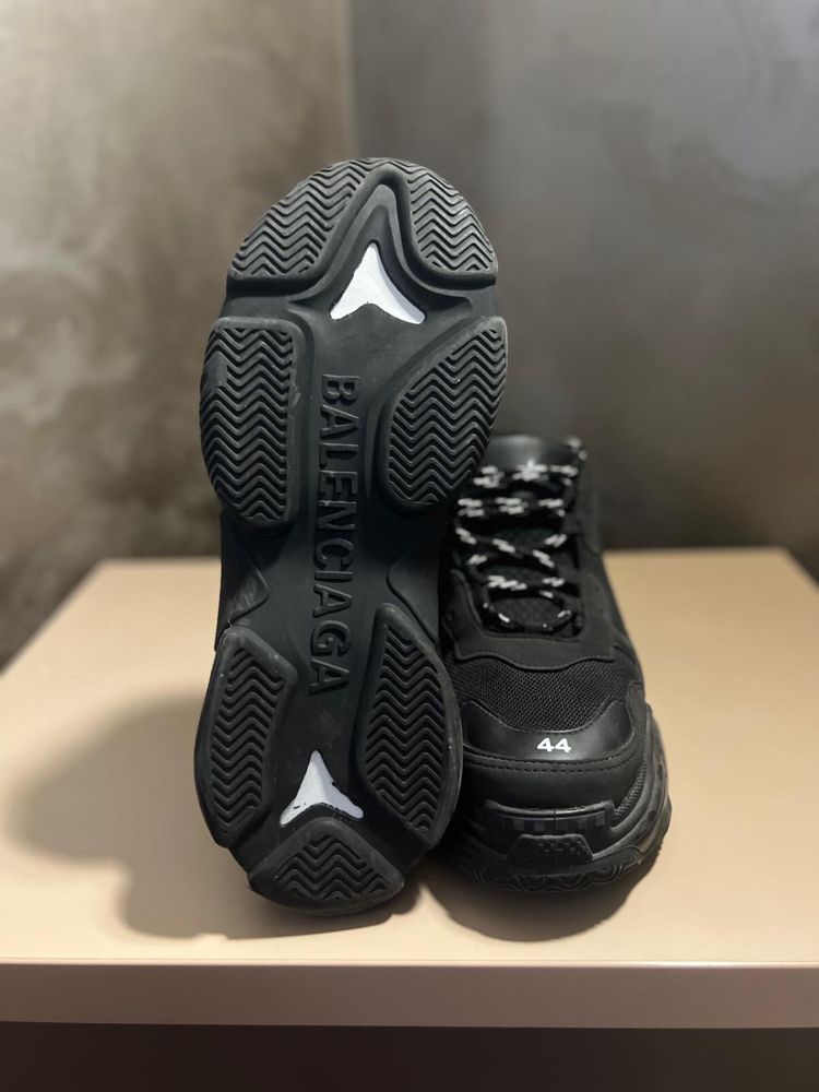 Balenciaga Triple S Full Black Size 44