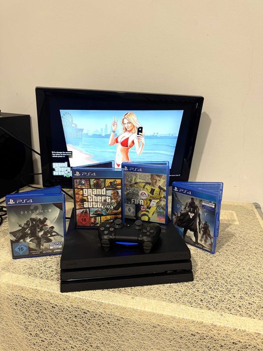 Consolă Sony PS4 Pro, 1TB cu 4 jocuri!